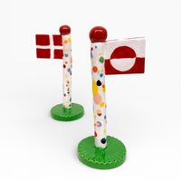 Grønlandsk/ Dansk flag med græsgrøn fod