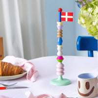 Tossi Table Flag, height 30 cm, with perhaps the most urban vibe and coolness.