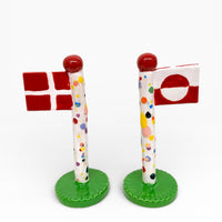 Grønlandsk/ Dansk flag med græsgrøn fod